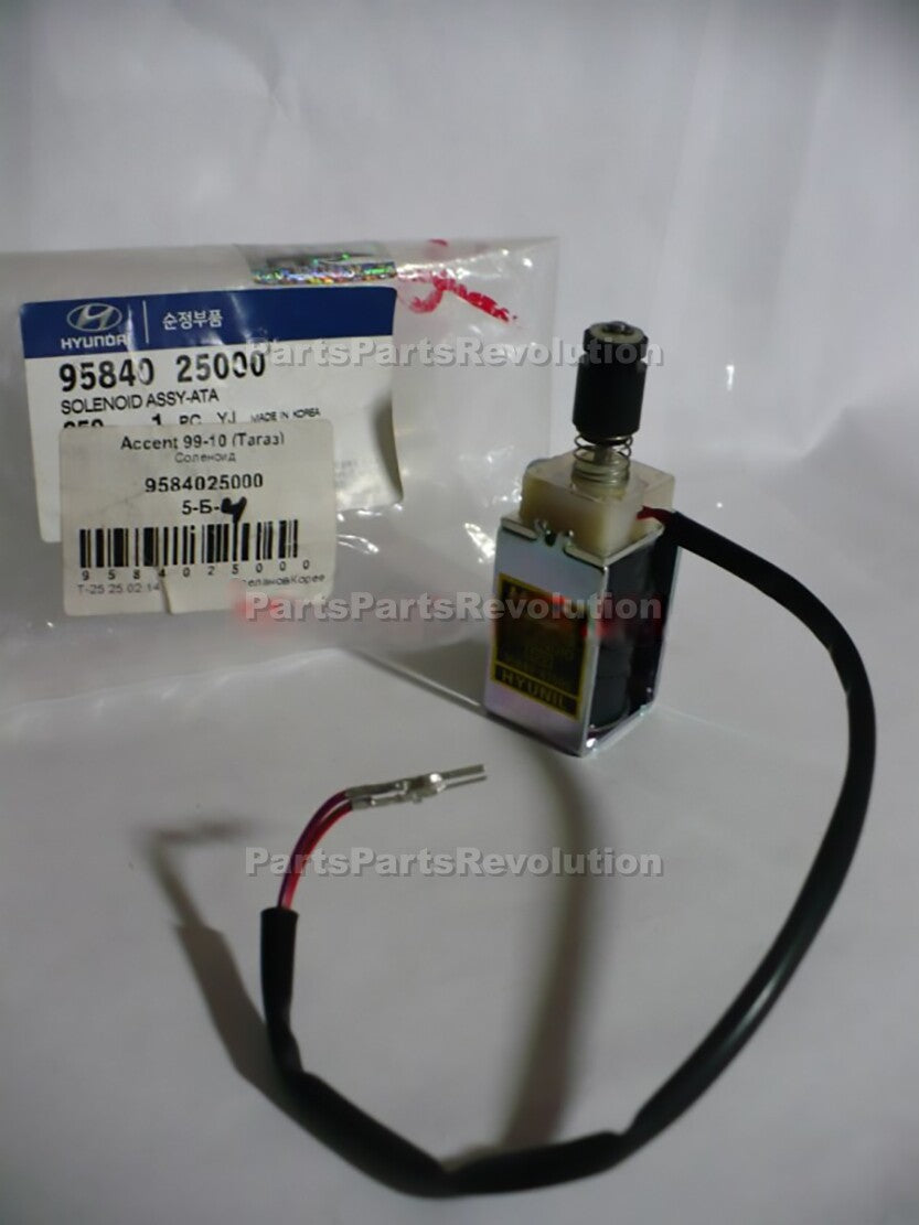 Shift Interlock Solenoid 9584025000 for Hyundai Accent 00-06