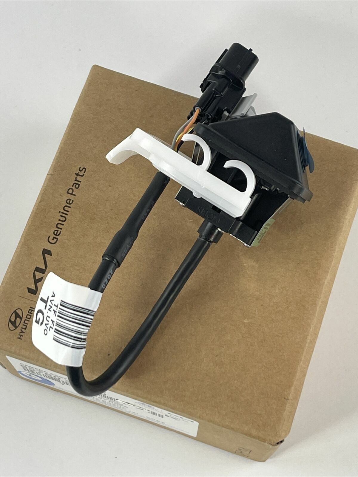 GENUINE Rear View Parking Camera for 14-16 KIA Optima/Optima Hybrid 957602T650