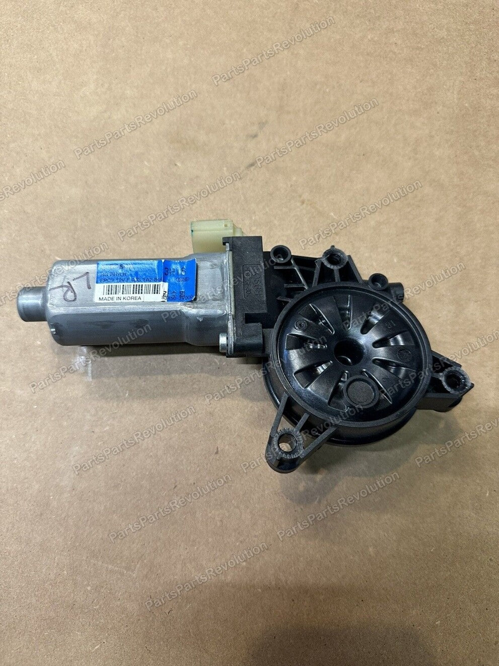 Window Motor 834503V000 Left for Hyundai Azera 2012-2017