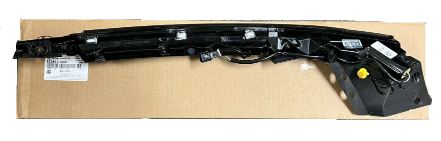 GENUINE LED Fog Lamp Front Right for HYUNDAI Sonata 20-22 92280L1000