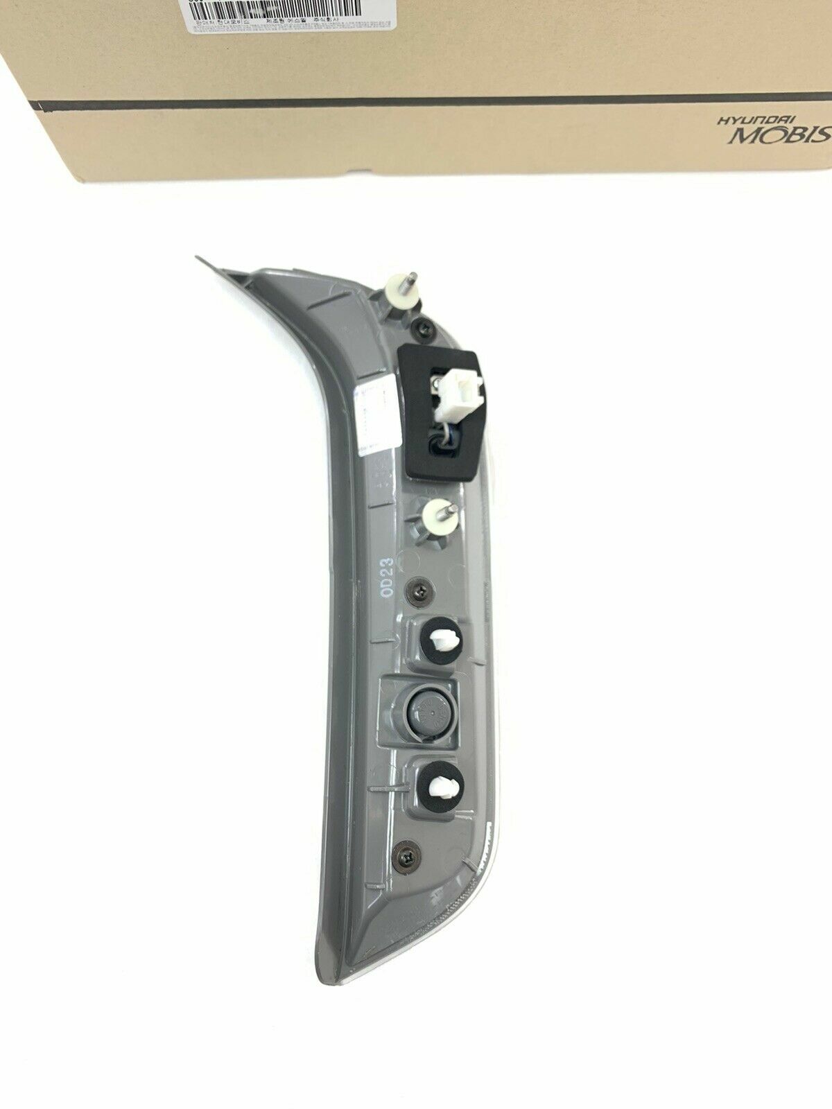 GENUINE Led Inner Tail Light for Hyundai Palisade oem 2018-2020  RH 92404S8000