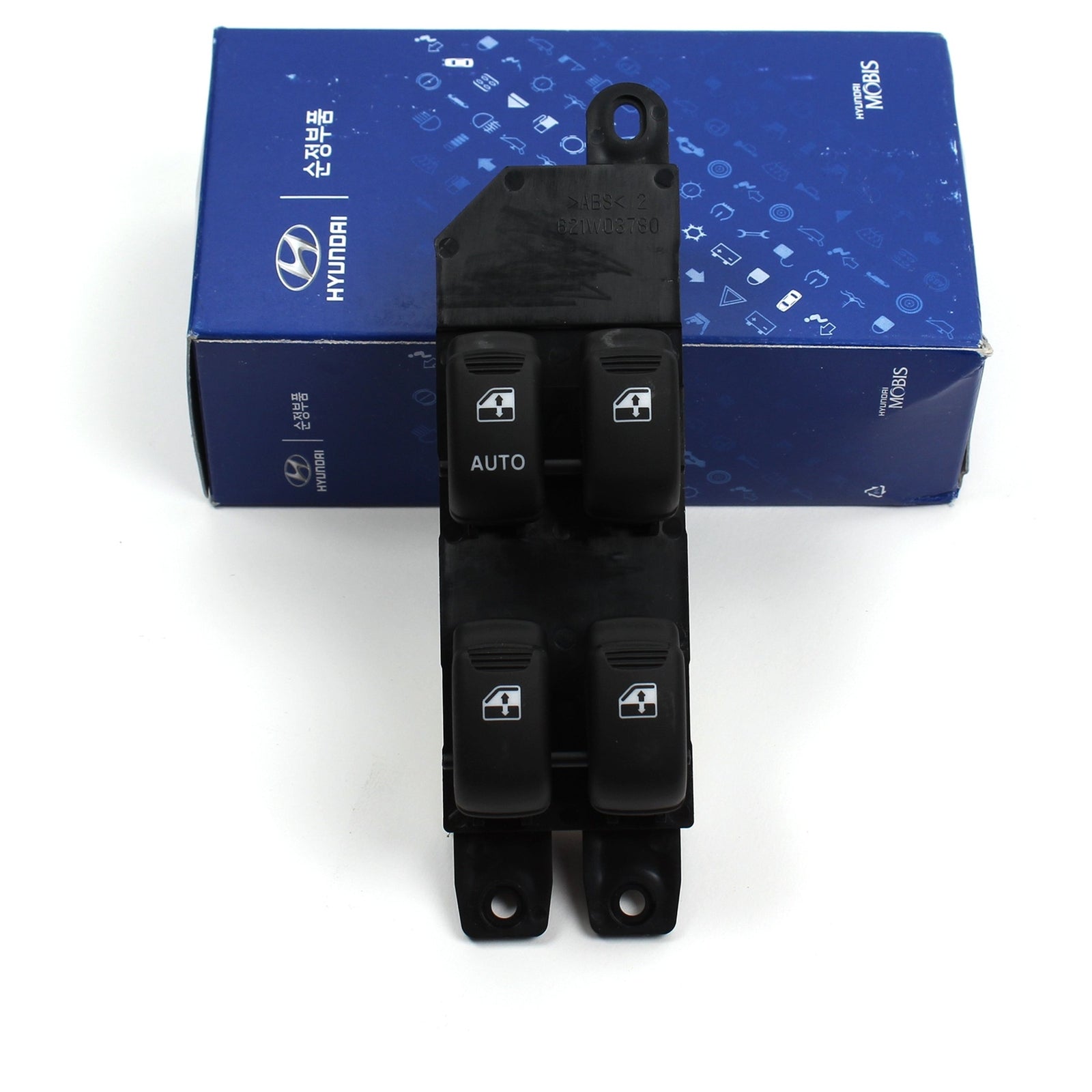 GENUINE 9357026100 Front Left Power Window Switch for Hyundai Santa Fe 2002-2006