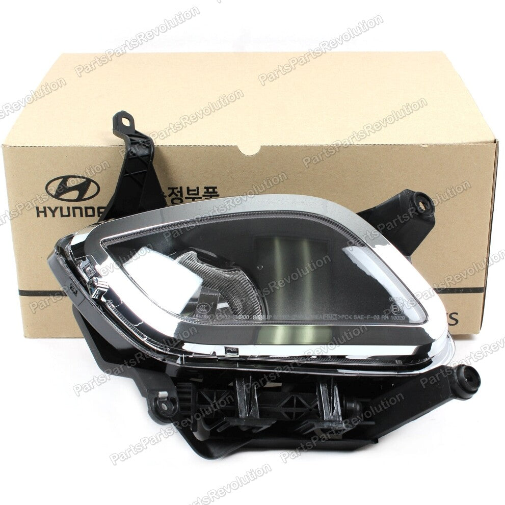 GENUINE Fog Light Lamp PASSENGER for 09-10 Hyundai Genesis Sedan 922023M000