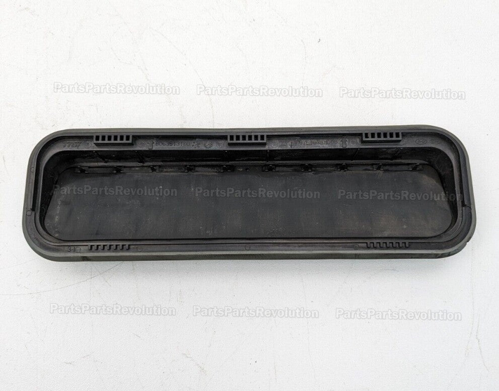 Pressure Vent 975103M000 Rear for Hyundai Genesis Elantra Sonata 2009-2015