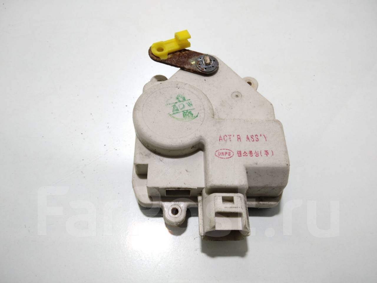 Door Lock Actuator Motor 9575029002 Front Right for Hyundai Elantra 96-00