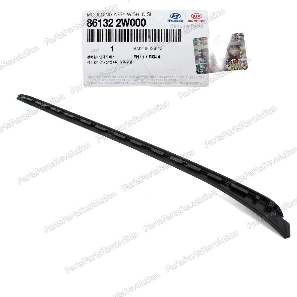 Windshield Pillar Molding Right 861322W000 for Hyundai SantaFe 13-19