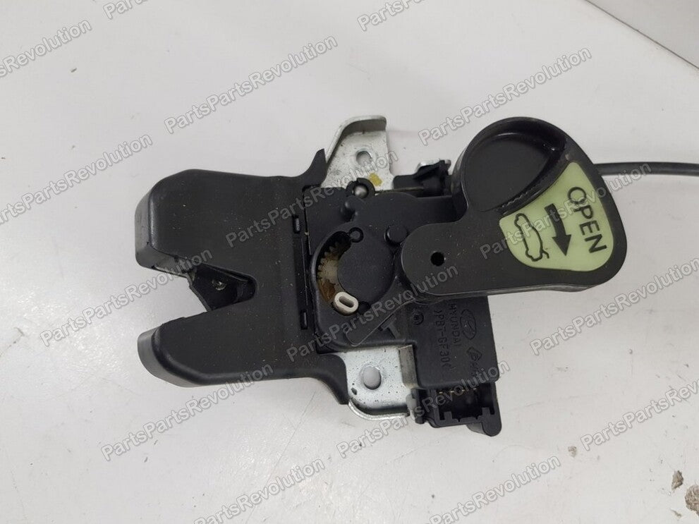 GENUINE Lock Actuator 812303M020 for Hyundai Genesis Equus 11-16