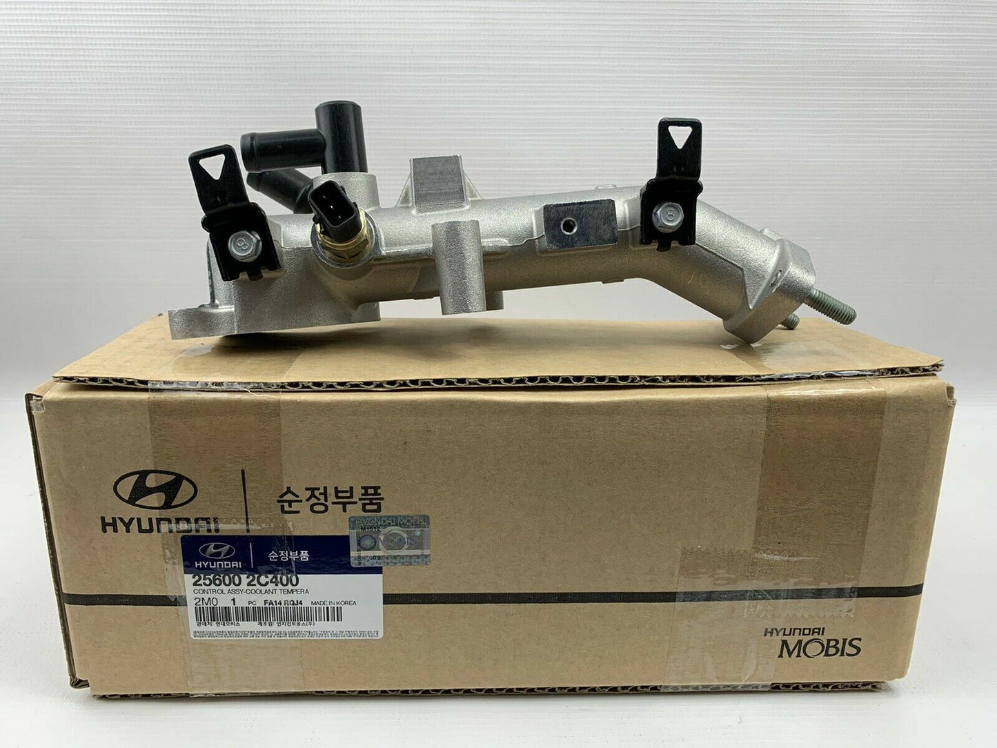 GENUINE Thermostat Unit Coolant for Hyundai Genesis Coupe 10-14 256002C400