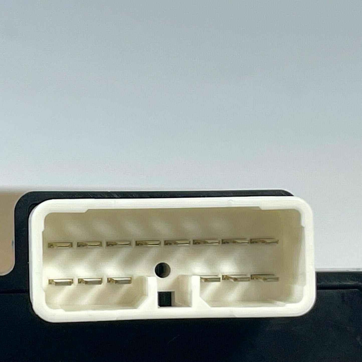 GENUINE Power Seat Adjust Switch Front-Left for  KIA Sorento11-15 885202P020VA