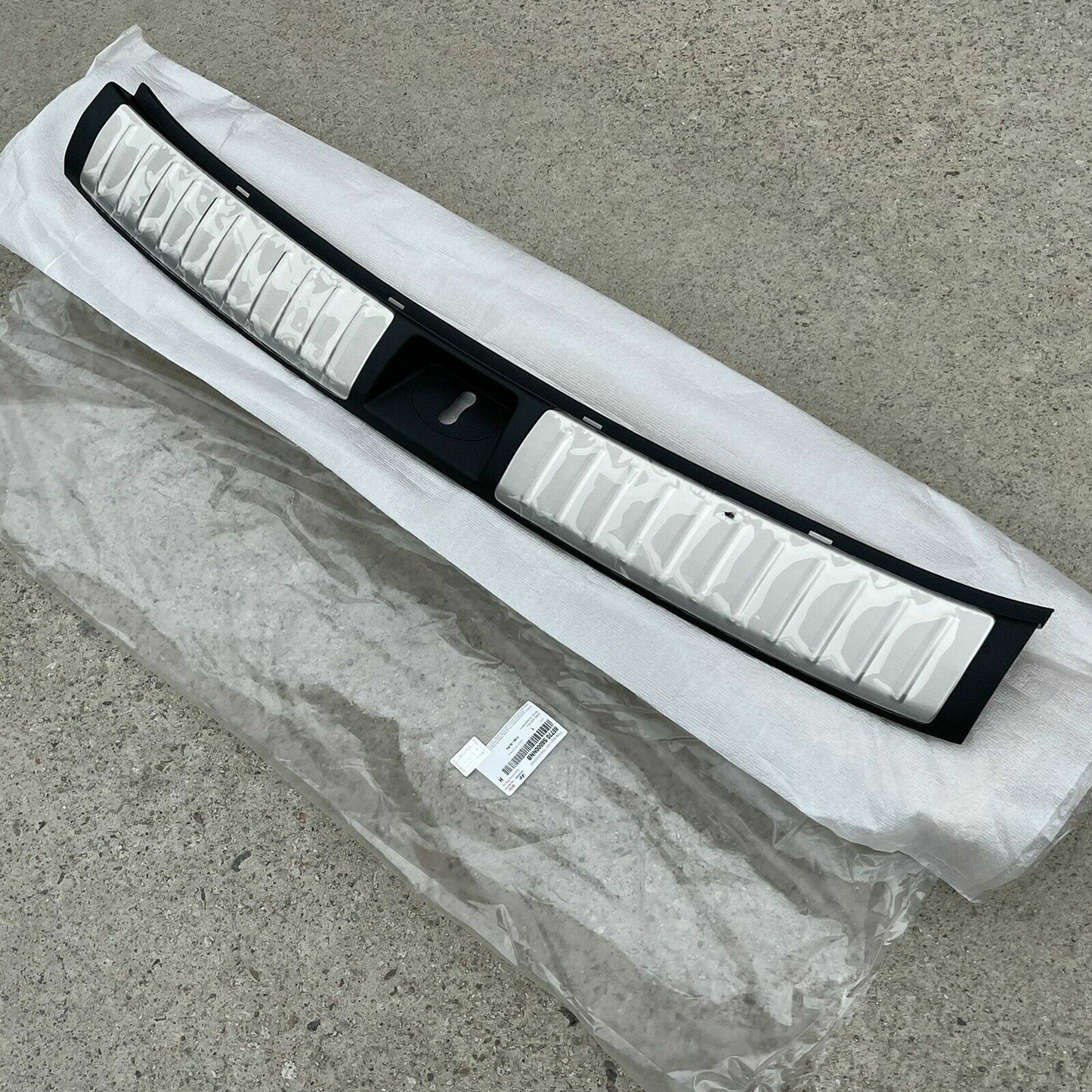 GENUINE Trunk Body Trim Molding Panel for Hyundai Palisade 18-20 85770S8500NNB