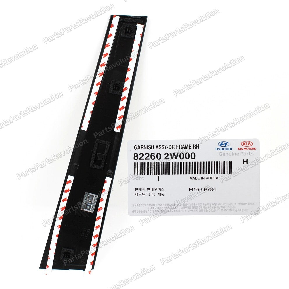Door Frame Molding Front Right 822602W000 for Hyundai SantaFe 13-19