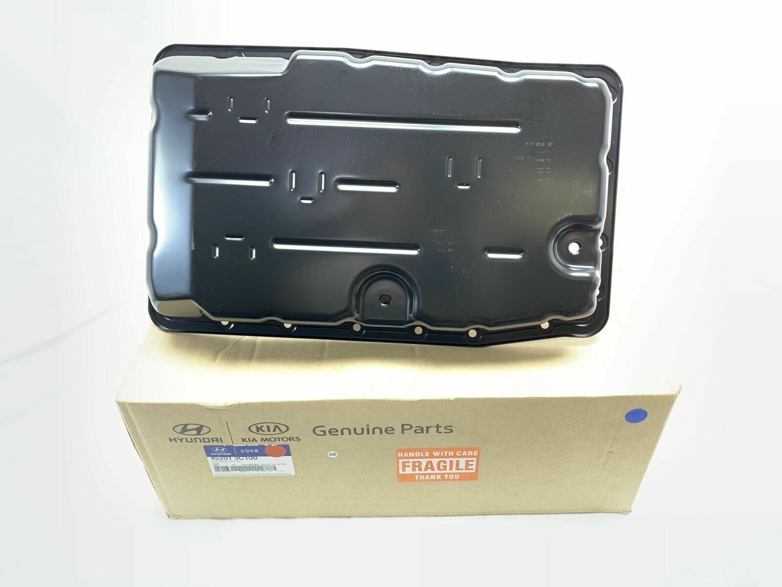 GENUINE TRANSMISSION OIL PAN  2009-2011 for GENESIS SEDAN V6-3.8L 452013C100