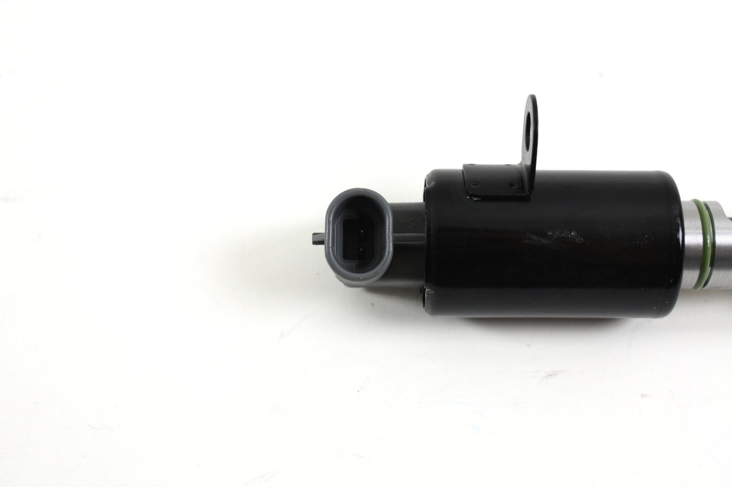 GENUINE 243563E000 Right Variable Valve Timing  Solenoid for Hyundai & KIA 07-10