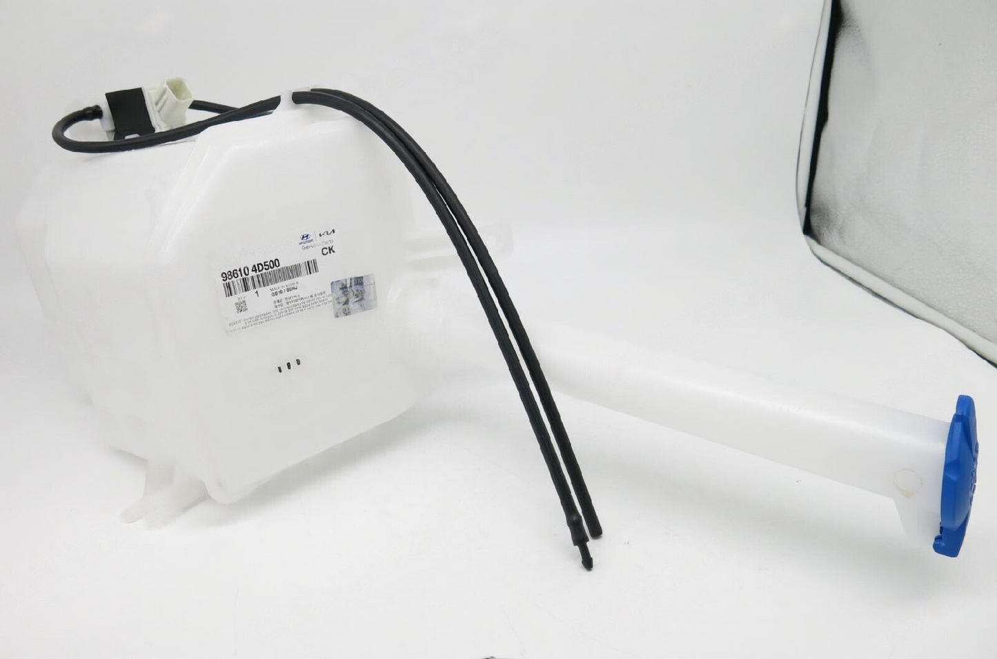 GENUINE 986104D500 Windshield Water Reservoir Bottle for Kia Sedona 2008-2012