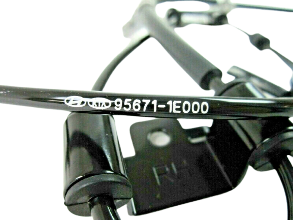 GENUINE ABS Sensor FRONT-RIGHT for Hyundai Accent 06-11 956711E000