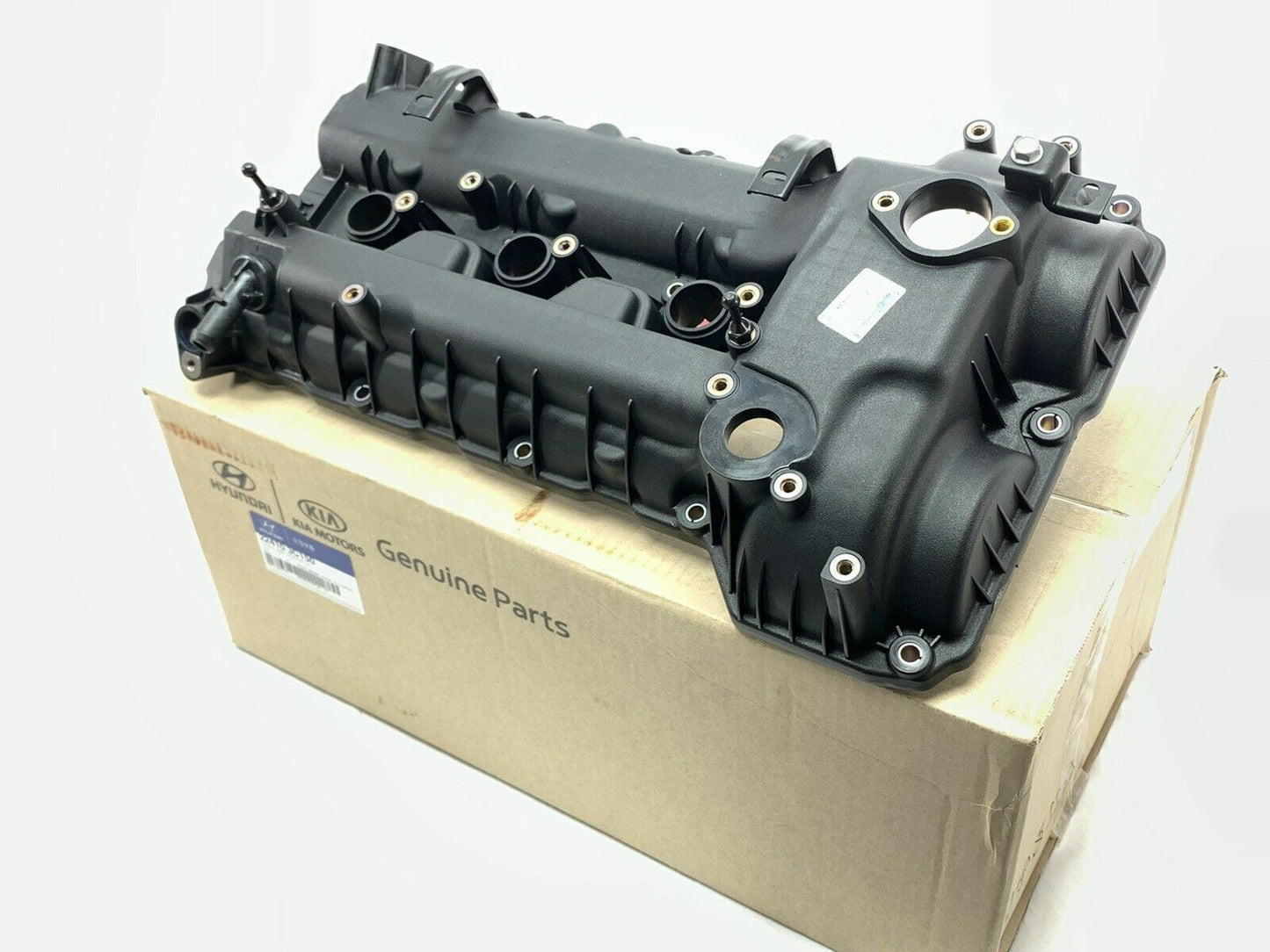 GENUINE Engine Valve Cover for Hyundai SANTA FE Kia SEDONA SORENTO 224103C150